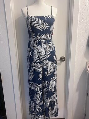 All in Favor Navy Palm-Leaf Wide-Leg Jumpsuit